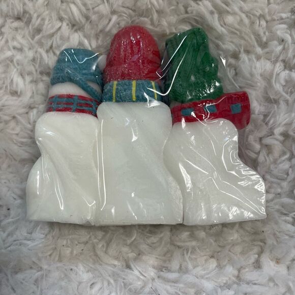 New 3 Piece Set of Christmas-themed snowman candles, Snowman Puzzle Candles" - Picture 7 of 9